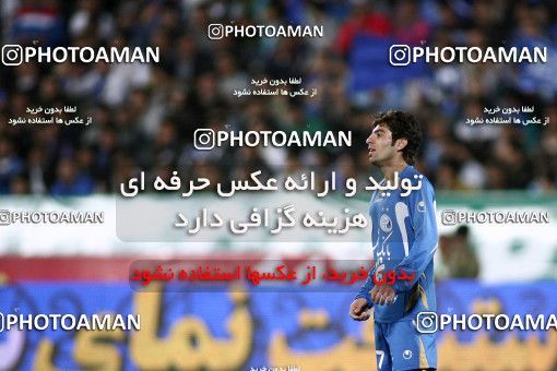 1160871, Tehran, [*parameter:4*], لیگ برتر فوتبال ایران، Persian Gulf Cup، Week 15، First Leg، Esteghlal 2 v 1 Shahin Boushehr on 2010/11/12 at Azadi Stadium