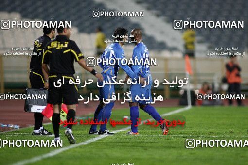 1160900, Tehran, [*parameter:4*], لیگ برتر فوتبال ایران، Persian Gulf Cup، Week 15، First Leg، Esteghlal 2 v 1 Shahin Boushehr on 2010/11/12 at Azadi Stadium