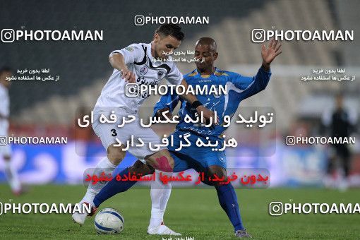 1161335, لیگ برتر فوتبال ایران، Persian Gulf Cup، Week 15، First Leg، 2010/11/12، Tehran، Azadi Stadium، Esteghlal 2 - ۱ Shahin Boushehr