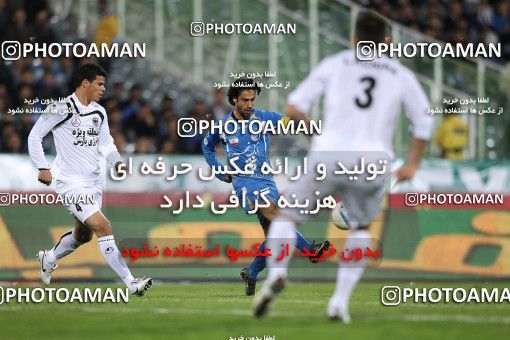 1161045, Tehran, [*parameter:4*], لیگ برتر فوتبال ایران، Persian Gulf Cup، Week 15، First Leg، Esteghlal 2 v 1 Shahin Boushehr on 2010/11/12 at Azadi Stadium