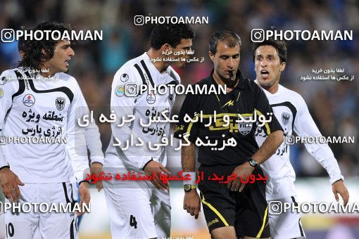 1160967, Tehran, [*parameter:4*], لیگ برتر فوتبال ایران، Persian Gulf Cup، Week 15، First Leg، Esteghlal 2 v 1 Shahin Boushehr on 2010/11/12 at Azadi Stadium