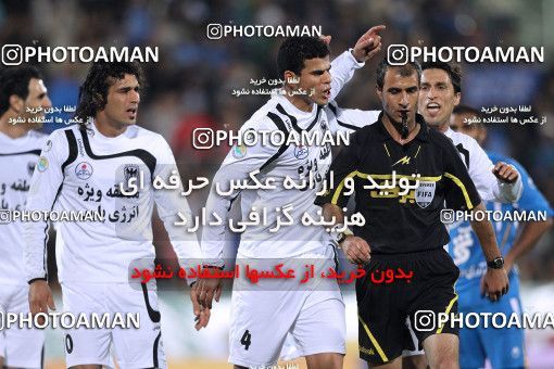 1161401, Tehran, [*parameter:4*], لیگ برتر فوتبال ایران، Persian Gulf Cup، Week 15، First Leg، Esteghlal 2 v 1 Shahin Boushehr on 2010/11/12 at Azadi Stadium