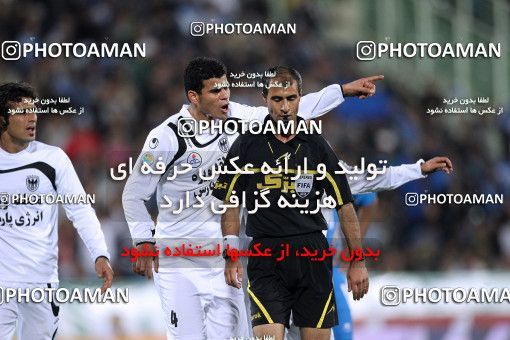1161104, Tehran, [*parameter:4*], لیگ برتر فوتبال ایران، Persian Gulf Cup، Week 15، First Leg، Esteghlal 2 v 1 Shahin Boushehr on 2010/11/12 at Azadi Stadium