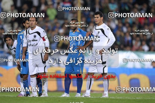 1161164, Tehran, [*parameter:4*], لیگ برتر فوتبال ایران، Persian Gulf Cup، Week 15، First Leg، Esteghlal 2 v 1 Shahin Boushehr on 2010/11/12 at Azadi Stadium