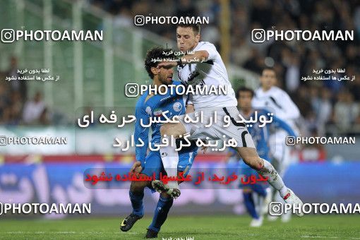 1160978, لیگ برتر فوتبال ایران، Persian Gulf Cup، Week 15، First Leg، 2010/11/12، Tehran، Azadi Stadium، Esteghlal 2 - ۱ Shahin Boushehr