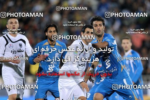 1161318, لیگ برتر فوتبال ایران، Persian Gulf Cup، Week 15، First Leg، 2010/11/12، Tehran، Azadi Stadium، Esteghlal 2 - ۱ Shahin Boushehr