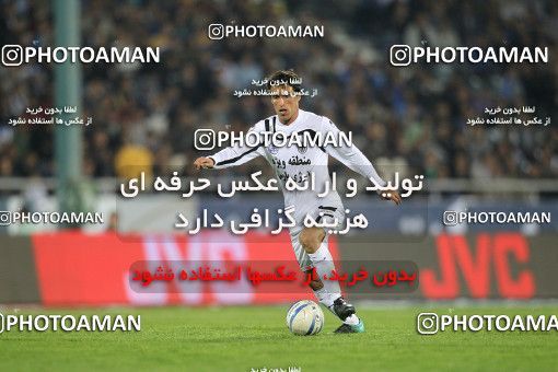 1161122, Tehran, [*parameter:4*], لیگ برتر فوتبال ایران، Persian Gulf Cup، Week 15، First Leg، Esteghlal 2 v 1 Shahin Boushehr on 2010/11/12 at Azadi Stadium