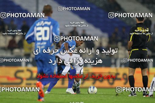 1161413, Tehran, [*parameter:4*], لیگ برتر فوتبال ایران، Persian Gulf Cup، Week 15، First Leg، Esteghlal 2 v 1 Shahin Boushehr on 2010/11/12 at Azadi Stadium