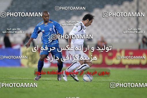 1161116, Tehran, [*parameter:4*], لیگ برتر فوتبال ایران، Persian Gulf Cup، Week 15، First Leg، Esteghlal 2 v 1 Shahin Boushehr on 2010/11/12 at Azadi Stadium