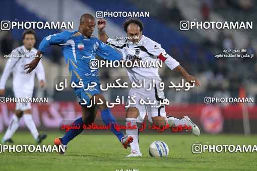 1161212, Tehran, [*parameter:4*], لیگ برتر فوتبال ایران، Persian Gulf Cup، Week 15، First Leg، Esteghlal 2 v 1 Shahin Boushehr on 2010/11/12 at Azadi Stadium