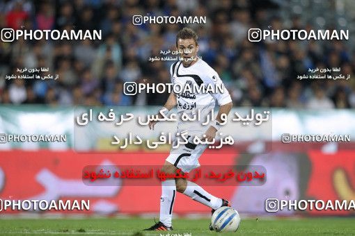 1160924, Tehran, [*parameter:4*], لیگ برتر فوتبال ایران، Persian Gulf Cup، Week 15، First Leg، Esteghlal 2 v 1 Shahin Boushehr on 2010/11/12 at Azadi Stadium