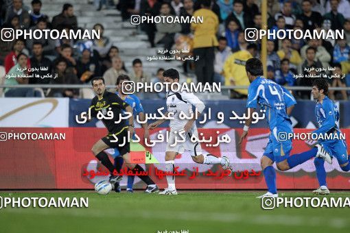 1161107, Tehran, [*parameter:4*], لیگ برتر فوتبال ایران، Persian Gulf Cup، Week 15، First Leg، Esteghlal 2 v 1 Shahin Boushehr on 2010/11/12 at Azadi Stadium