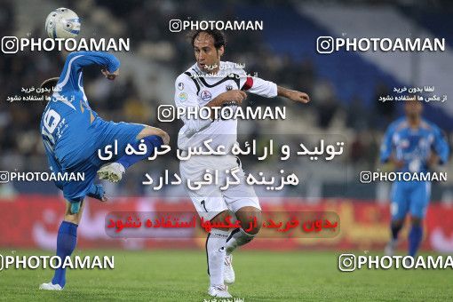 1161147, Tehran, [*parameter:4*], لیگ برتر فوتبال ایران، Persian Gulf Cup، Week 15، First Leg، Esteghlal 2 v 1 Shahin Boushehr on 2010/11/12 at Azadi Stadium