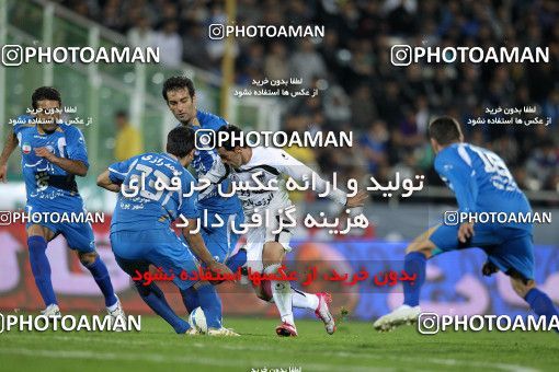 1161105, Tehran, [*parameter:4*], لیگ برتر فوتبال ایران، Persian Gulf Cup، Week 15، First Leg، Esteghlal 2 v 1 Shahin Boushehr on 2010/11/12 at Azadi Stadium