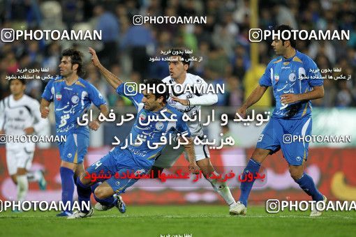 1161120, Tehran, [*parameter:4*], لیگ برتر فوتبال ایران، Persian Gulf Cup، Week 15، First Leg، Esteghlal 2 v 1 Shahin Boushehr on 2010/11/12 at Azadi Stadium