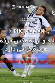 1161301, لیگ برتر فوتبال ایران، Persian Gulf Cup، Week 15، First Leg، 2010/11/12، Tehran، Azadi Stadium، Esteghlal 2 - ۱ Shahin Boushehr