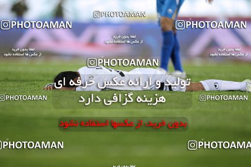 1161314, لیگ برتر فوتبال ایران، Persian Gulf Cup، Week 15، First Leg، 2010/11/12، Tehran، Azadi Stadium، Esteghlal 2 - ۱ Shahin Boushehr