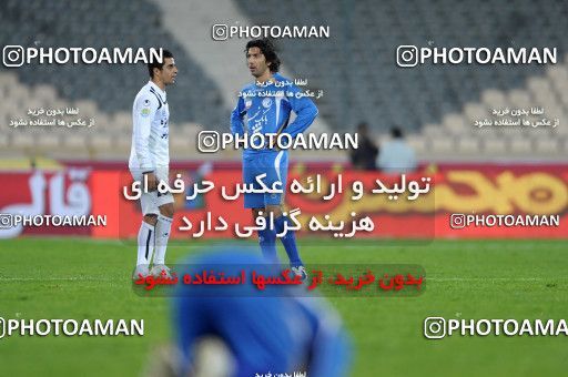 1161498, لیگ برتر فوتبال ایران، Persian Gulf Cup، Week 15، First Leg، 2010/11/12، Tehran، Azadi Stadium، Esteghlal 2 - ۱ Shahin Boushehr