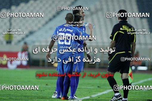 1161596, Tehran, [*parameter:4*], لیگ برتر فوتبال ایران، Persian Gulf Cup، Week 15، First Leg، Esteghlal 2 v 1 Shahin Boushehr on 2010/11/12 at Azadi Stadium