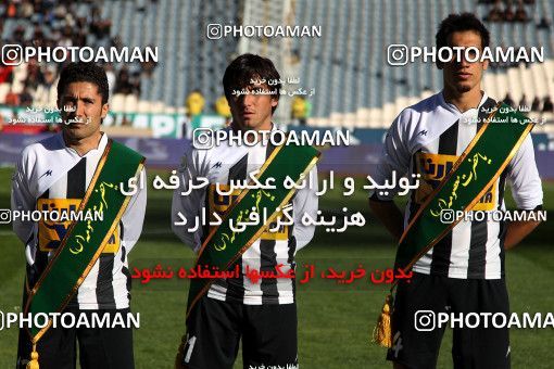 1167481, Tehran, Iran, لیگ برتر فوتبال ایران، Persian Gulf Cup، Week 19، Second Leg، Persepolis 1 v 4 Saba Qom on 2010/12/19 at Azadi Stadium