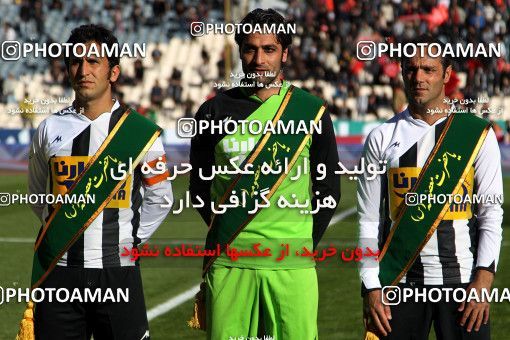 1167288, Tehran, Iran, لیگ برتر فوتبال ایران، Persian Gulf Cup، Week 19، Second Leg، Persepolis 1 v 4 Saba Qom on 2010/12/19 at Azadi Stadium