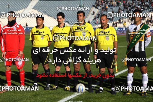 1167225, Tehran, Iran, لیگ برتر فوتبال ایران، Persian Gulf Cup، Week 19، Second Leg، Persepolis 1 v 4 Saba Qom on 2010/12/19 at Azadi Stadium