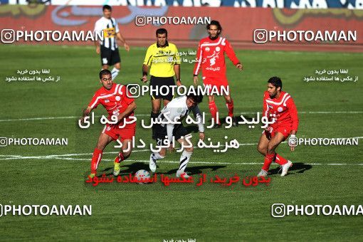 1167310, Tehran, Iran, لیگ برتر فوتبال ایران، Persian Gulf Cup، Week 19، Second Leg، Persepolis 1 v 4 Saba Qom on 2010/12/19 at Azadi Stadium