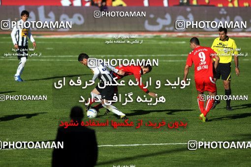 1167404, Tehran, Iran, لیگ برتر فوتبال ایران، Persian Gulf Cup، Week 19، Second Leg، Persepolis 1 v 4 Saba Qom on 2010/12/19 at Azadi Stadium