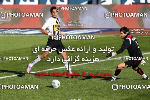 1167273, Tehran, Iran, لیگ برتر فوتبال ایران، Persian Gulf Cup، Week 19، Second Leg، Persepolis 1 v 4 Saba Qom on 2010/12/19 at Azadi Stadium