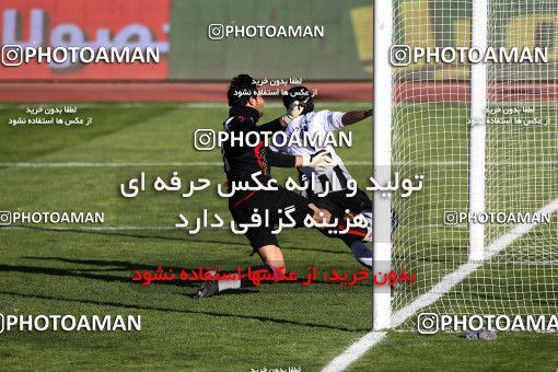 1167487, Tehran, Iran, لیگ برتر فوتبال ایران، Persian Gulf Cup، Week 19، Second Leg، Persepolis 1 v 4 Saba Qom on 2010/12/19 at Azadi Stadium