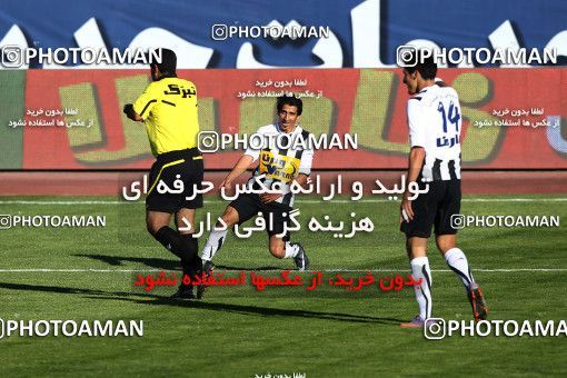 1167373, Tehran, Iran, لیگ برتر فوتبال ایران، Persian Gulf Cup، Week 19، Second Leg، Persepolis 1 v 4 Saba Qom on 2010/12/19 at Azadi Stadium