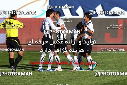 1167480, Tehran, Iran, لیگ برتر فوتبال ایران، Persian Gulf Cup، Week 19، Second Leg، Persepolis 1 v 4 Saba Qom on 2010/12/19 at Azadi Stadium