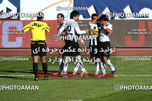 1167316, Tehran, Iran, لیگ برتر فوتبال ایران، Persian Gulf Cup، Week 19، Second Leg، Persepolis 1 v 4 Saba Qom on 2010/12/19 at Azadi Stadium