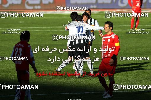 1167384, Tehran, Iran, لیگ برتر فوتبال ایران، Persian Gulf Cup، Week 19، Second Leg، Persepolis 1 v 4 Saba Qom on 2010/12/19 at Azadi Stadium