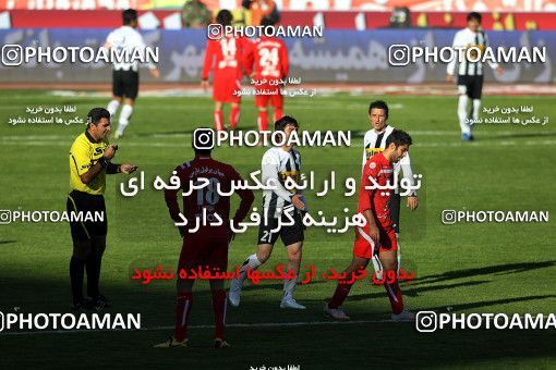 1167322, Tehran, Iran, لیگ برتر فوتبال ایران، Persian Gulf Cup، Week 19، Second Leg، Persepolis 1 v 4 Saba Qom on 2010/12/19 at Azadi Stadium