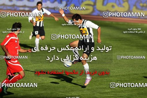 1167350, Tehran, Iran, لیگ برتر فوتبال ایران، Persian Gulf Cup، Week 19، Second Leg، Persepolis 1 v 4 Saba Qom on 2010/12/19 at Azadi Stadium