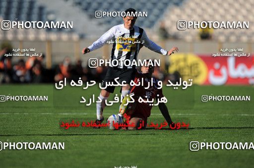 1167655, Tehran, Iran, لیگ برتر فوتبال ایران، Persian Gulf Cup، Week 19، Second Leg، Persepolis 1 v 4 Saba Qom on 2010/12/19 at Azadi Stadium
