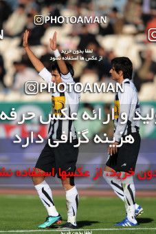 1167695, Tehran, Iran, لیگ برتر فوتبال ایران، Persian Gulf Cup، Week 19، Second Leg، Persepolis 1 v 4 Saba Qom on 2010/12/19 at Azadi Stadium