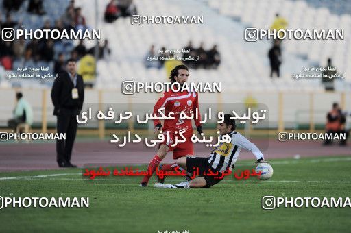 1167609, Tehran, Iran, لیگ برتر فوتبال ایران، Persian Gulf Cup، Week 19، Second Leg، Persepolis 1 v 4 Saba Qom on 2010/12/19 at Azadi Stadium