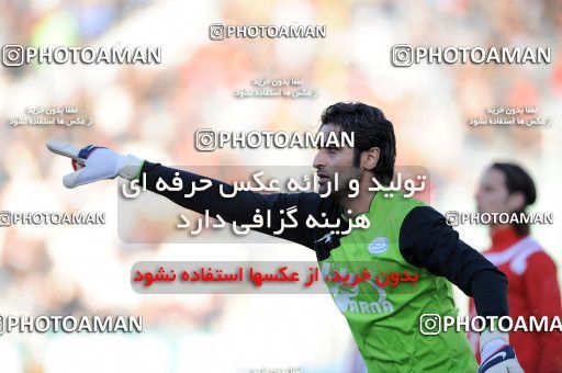 1167624, Tehran, Iran, لیگ برتر فوتبال ایران، Persian Gulf Cup، Week 19، Second Leg، Persepolis 1 v 4 Saba Qom on 2010/12/19 at Azadi Stadium