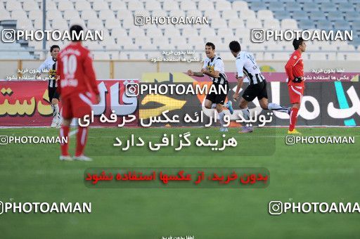 1167681, Tehran, Iran, لیگ برتر فوتبال ایران، Persian Gulf Cup، Week 19، Second Leg، Persepolis 1 v 4 Saba Qom on 2010/12/19 at Azadi Stadium