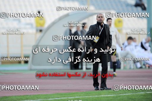 1167555, Tehran, Iran, لیگ برتر فوتبال ایران، Persian Gulf Cup، Week 19، Second Leg، Persepolis 1 v 4 Saba Qom on 2010/12/19 at Azadi Stadium