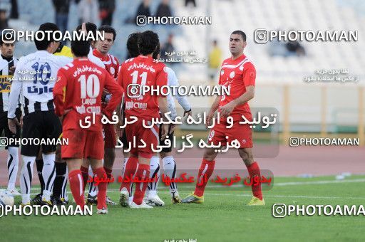 1167659, Tehran, Iran, لیگ برتر فوتبال ایران، Persian Gulf Cup، Week 19، Second Leg، Persepolis 1 v 4 Saba Qom on 2010/12/19 at Azadi Stadium