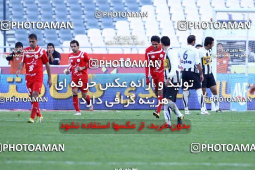 1167510, Tehran, Iran, لیگ برتر فوتبال ایران، Persian Gulf Cup، Week 19، Second Leg، Persepolis 1 v 4 Saba Qom on 2010/12/19 at Azadi Stadium