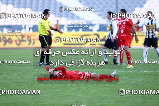 1167527, Tehran, Iran, لیگ برتر فوتبال ایران، Persian Gulf Cup، Week 19، Second Leg، Persepolis 1 v 4 Saba Qom on 2010/12/19 at Azadi Stadium