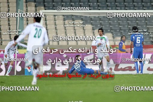 1168175, Tehran, Iran, لیگ برتر فوتبال ایران، Persian Gulf Cup، Week 20، Second Leg، Esteghlal 1 v 2 Zob Ahan Esfahan on 2010/12/23 at Azadi Stadium