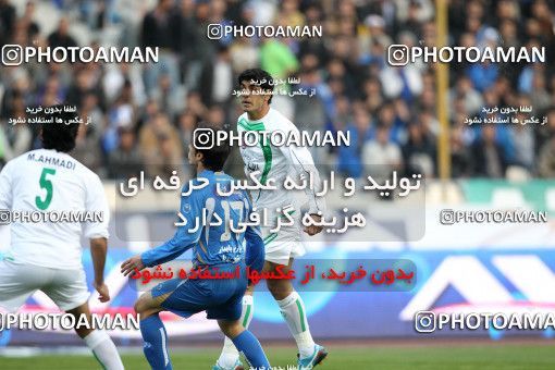 1168599, Tehran, Iran, لیگ برتر فوتبال ایران، Persian Gulf Cup، Week 20، Second Leg، Esteghlal 1 v 2 Zob Ahan Esfahan on 2010/12/23 at Azadi Stadium
