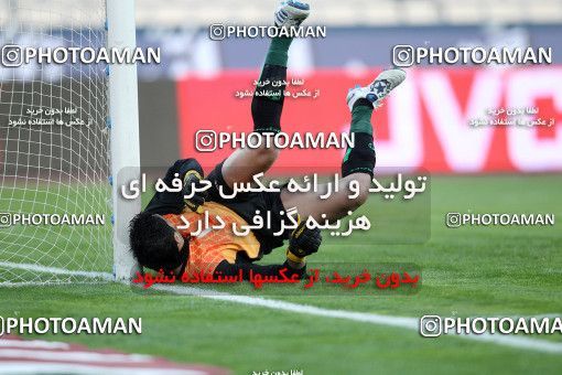1168316, Tehran, Iran, لیگ برتر فوتبال ایران، Persian Gulf Cup، Week 20، Second Leg، Esteghlal 1 v 2 Zob Ahan Esfahan on 2010/12/23 at Azadi Stadium