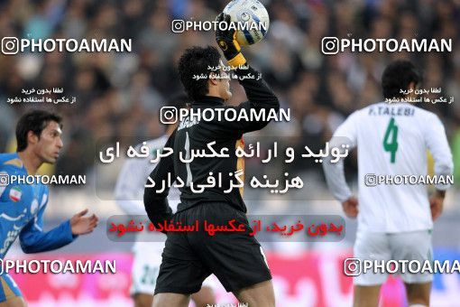 1168391, Tehran, Iran, لیگ برتر فوتبال ایران، Persian Gulf Cup، Week 20، Second Leg، Esteghlal 1 v 2 Zob Ahan Esfahan on 2010/12/23 at Azadi Stadium