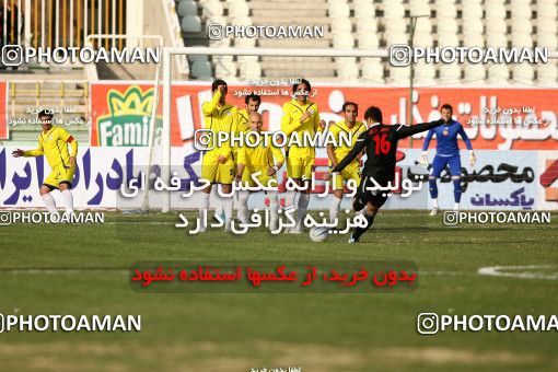 1168743, Tehran, [*parameter:4*], لیگ برتر فوتبال ایران، Persian Gulf Cup، Week 20، Second Leg، Naft Tehran 2 v 2 Steel Azin on 2010/12/23 at Shahid Dastgerdi Stadium
